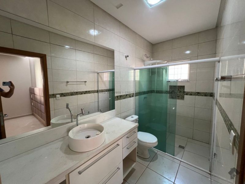 Casa ampla com marcenaria completa e piscina — Rita Vieira, Campo Grande MS