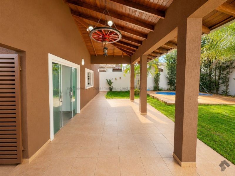 Casa ampla com marcenaria completa e piscina — Rita Vieira, Campo Grande MS