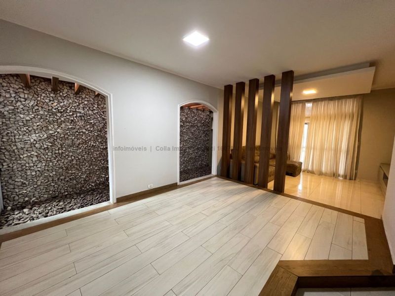 Casa térrea de esquina próximo ao shopping — Campo Grande, Campo Grande MS