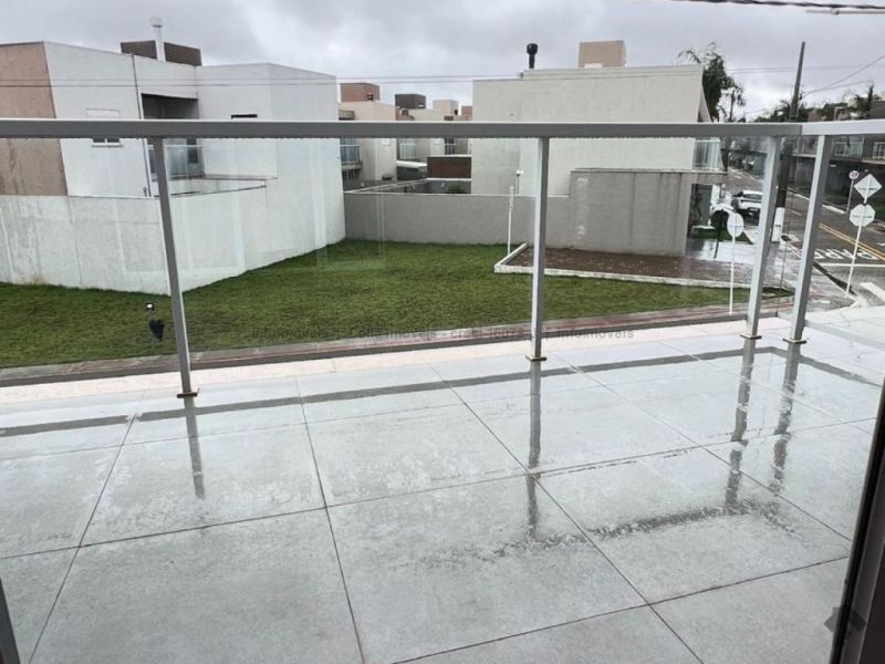Sobrado reformado e ampliado — Grand Village, Campo Grande MS