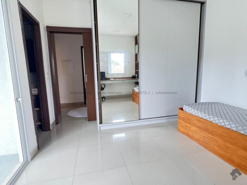 Sobrado reformado e ampliado — Grand Village, Campo Grande MS